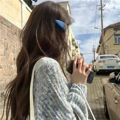 小妮扛枪